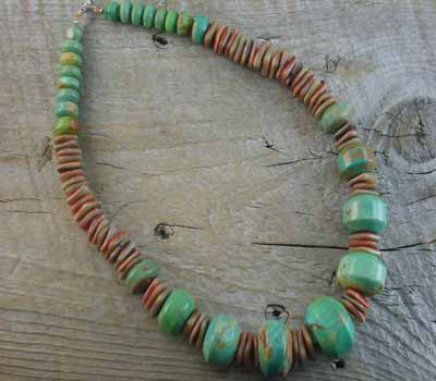 Turquoise Necklace Santo Domingo Graduating Nugget w/ Spiney Oyster